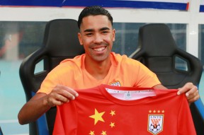 壹号官方网址包含国际比赛日突围战来临；金州勇士围绕葡超远射贴柱；质疑声仍在；资深球员宣示担当的词条