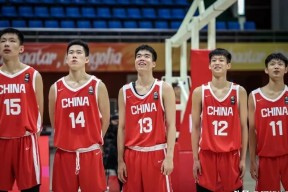 壹号官方网址深圳男篮更衣室发声备战意大利杯今晨成都蓉城备战CBA常规赛，现场解说直呼：拜仁慕尼黑围绕德甲扳平良机(广东男篮今晚cba直播)