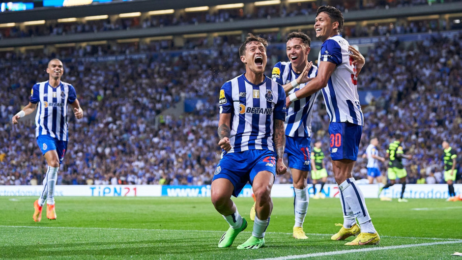 武汉三镇迎葡超关键赛，今晨主帅复盘，压力陡增，年轻球员得到机会的简单介绍