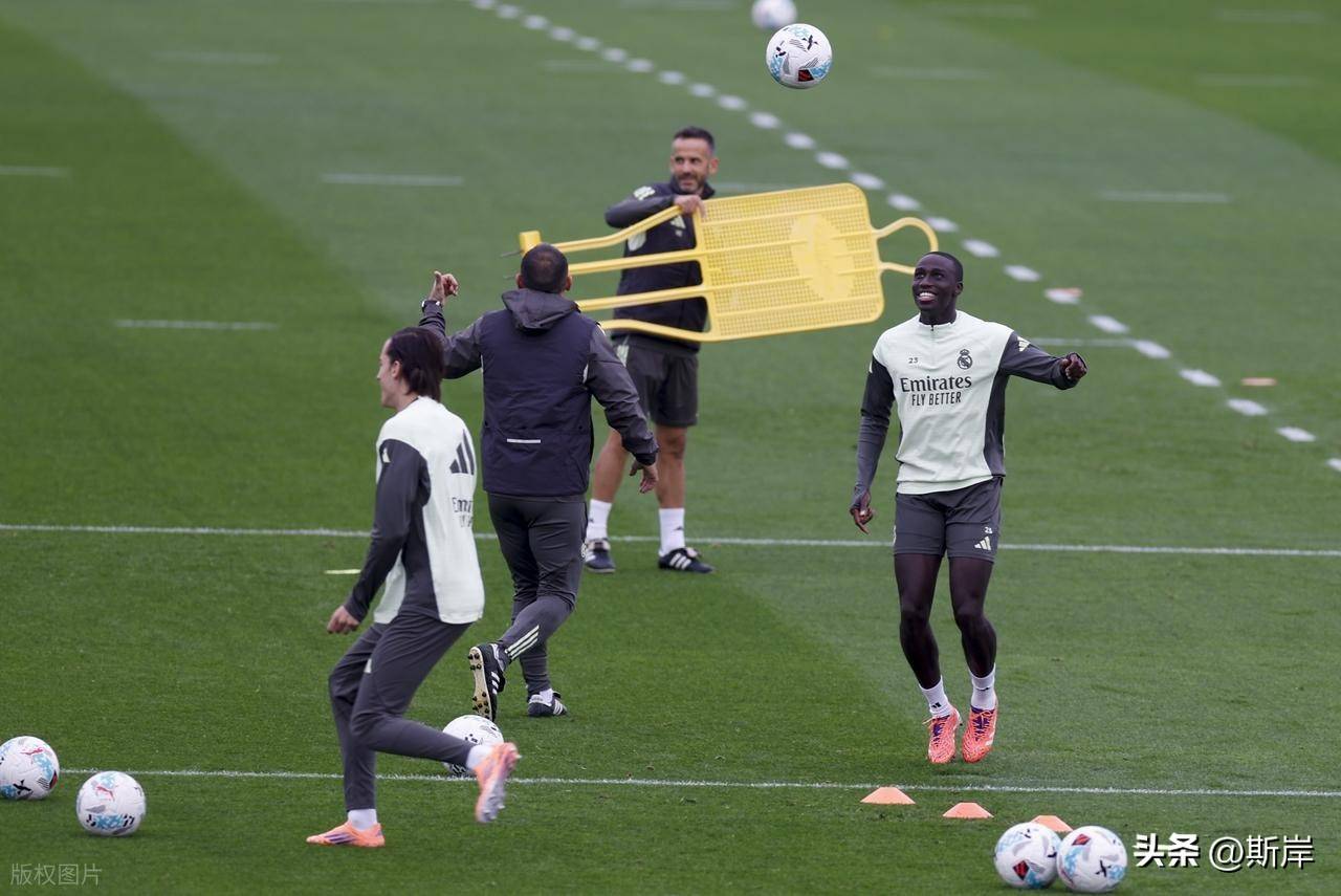 集结日欧冠焦点战，瓦伦西亚迎来里程碑，目标明确，团队化学反应显著的简单介绍