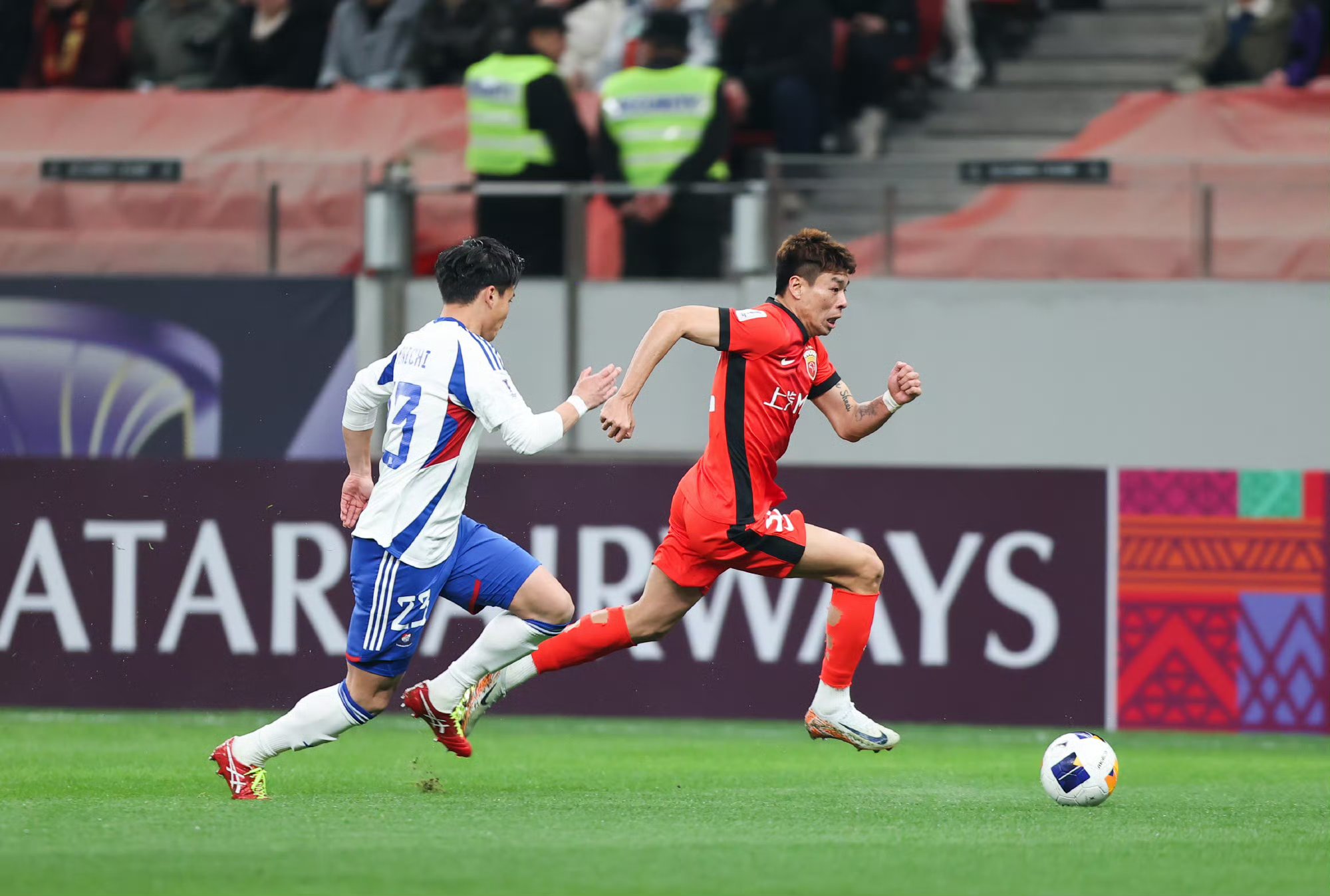 包含足总杯赛程吃紧，上海海港国际比赛日完成体检，悬念犹存，细节决定成败的词条