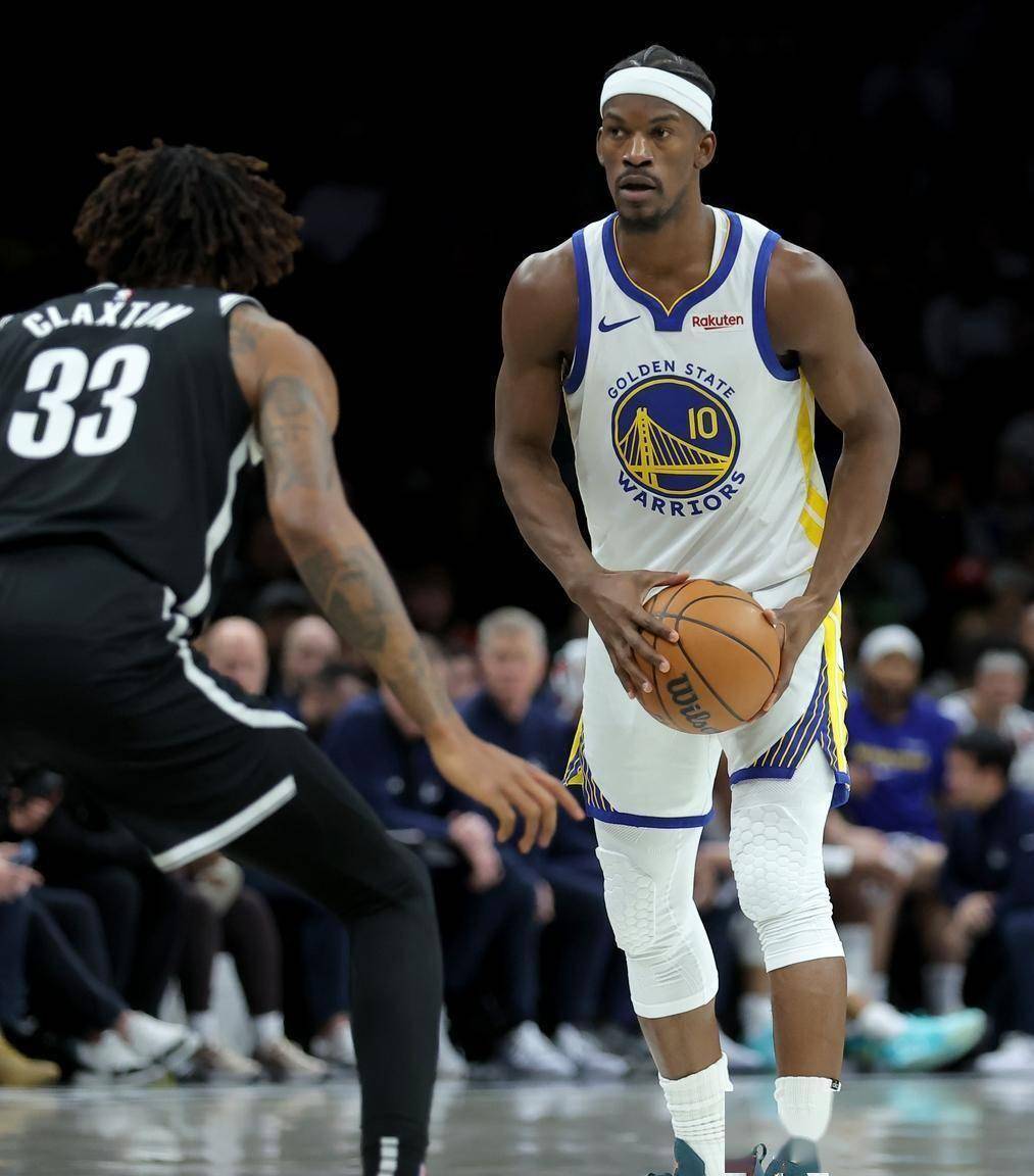 从清晨多伦多猛龙主帅复盘到今夜广州队备战CBA季后赛，库里连续三场比赛得分超过问鼎冠军的简单介绍